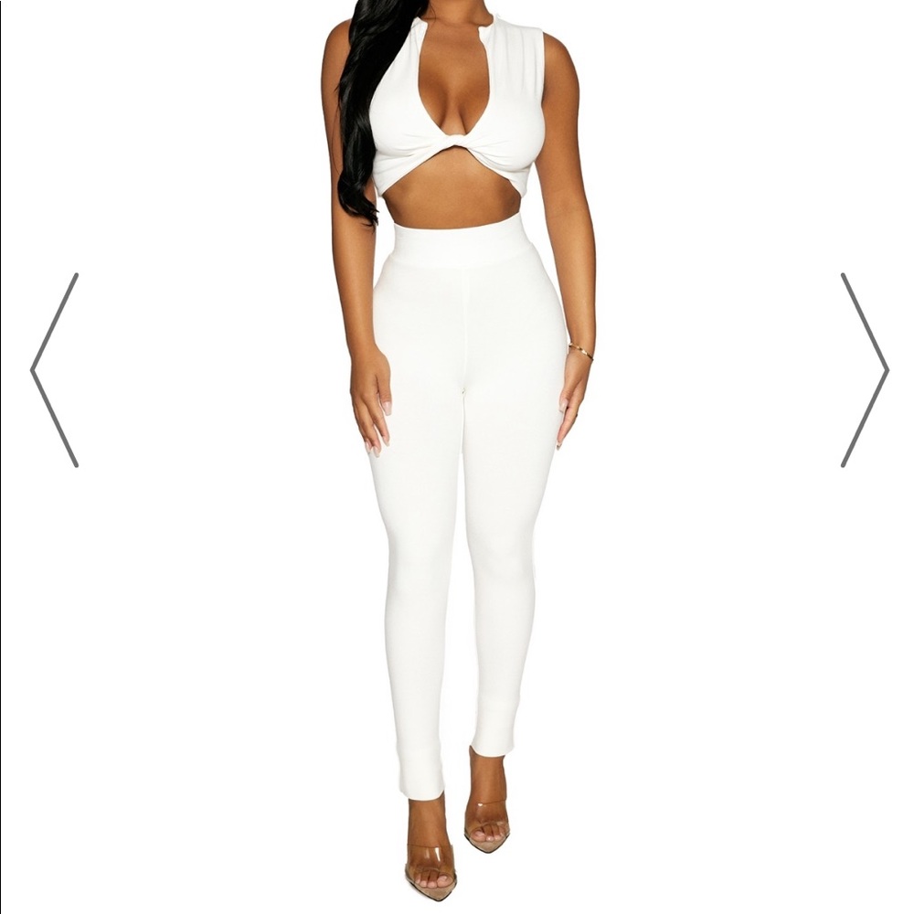 Naked Wardrobe NW Leggings